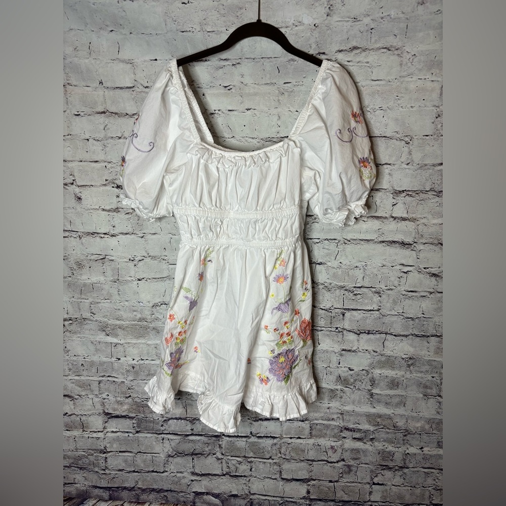 Size 6 ASOS white puff sleeve white with stitched flowers dress